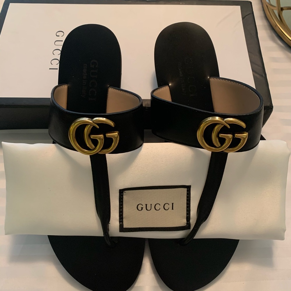 Gg T strap black leather sandals Sz 39